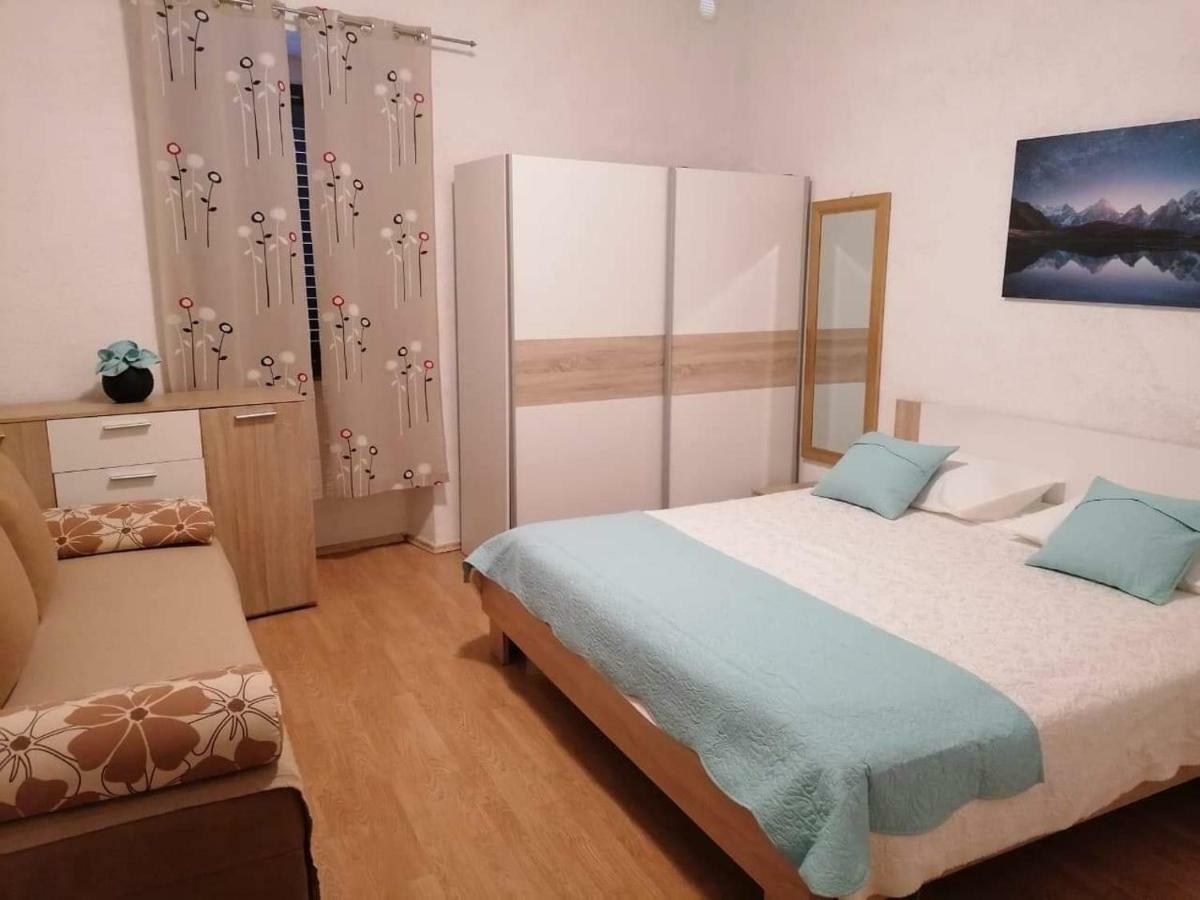 Apartman Miki Pula Exterior photo