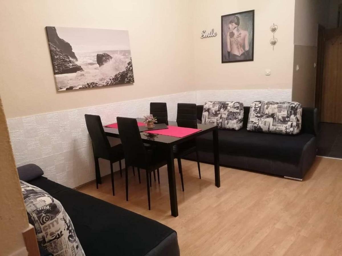 Apartman Miki Pula Exterior photo